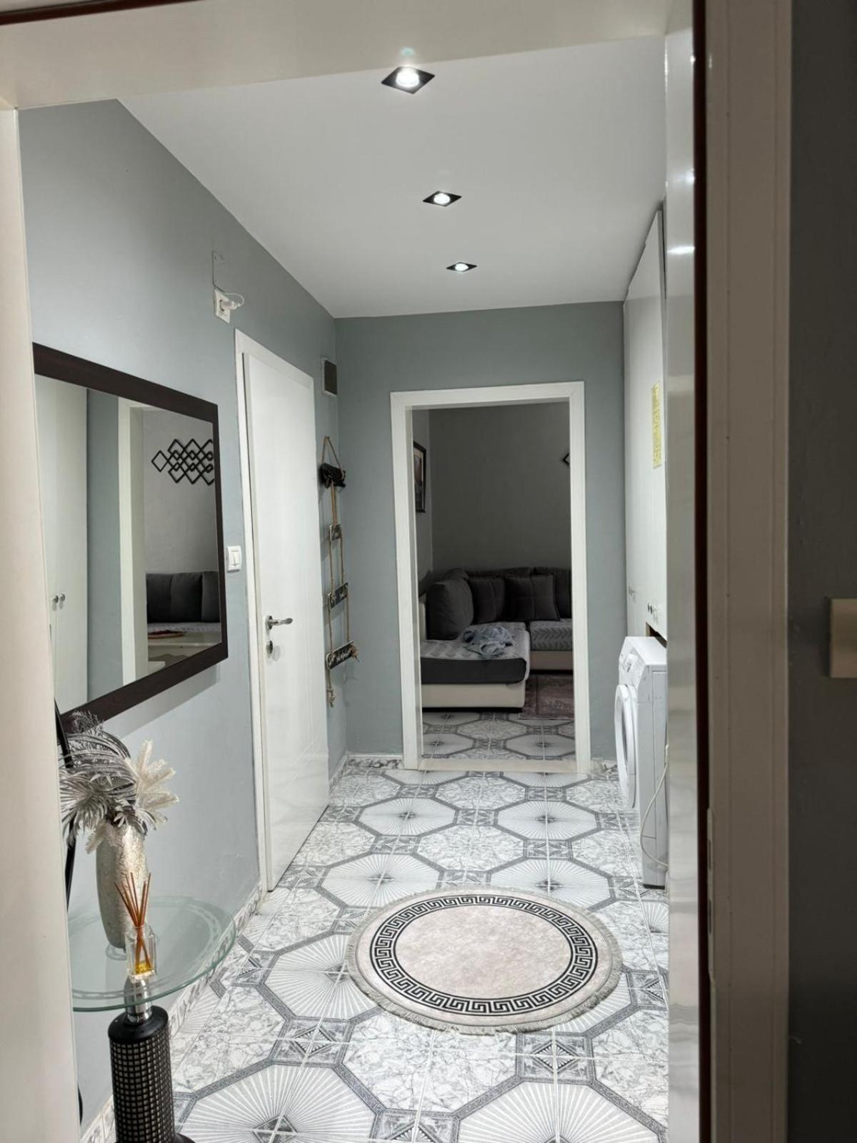 Temali Apartment Shkodër Екстериор снимка